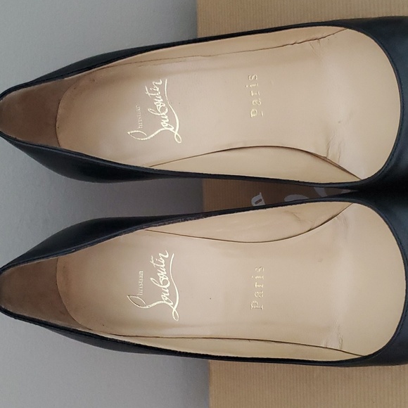 Christian Louboutin Simple Pump - Picture 2 of 14